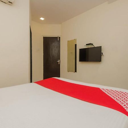 Oyo 10103 Hotel Aviva มุมไบ ภายนอก รูปภาพ