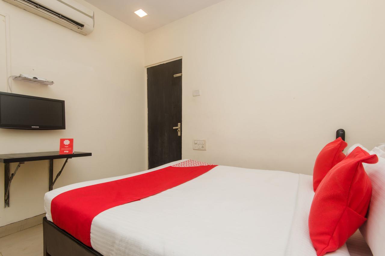 Oyo 10103 Hotel Aviva มุมไบ ภายนอก รูปภาพ